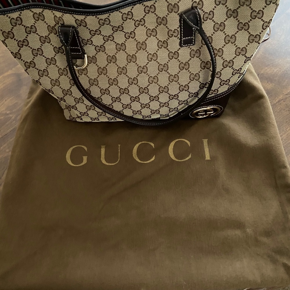 Gucci Shoulder Bag